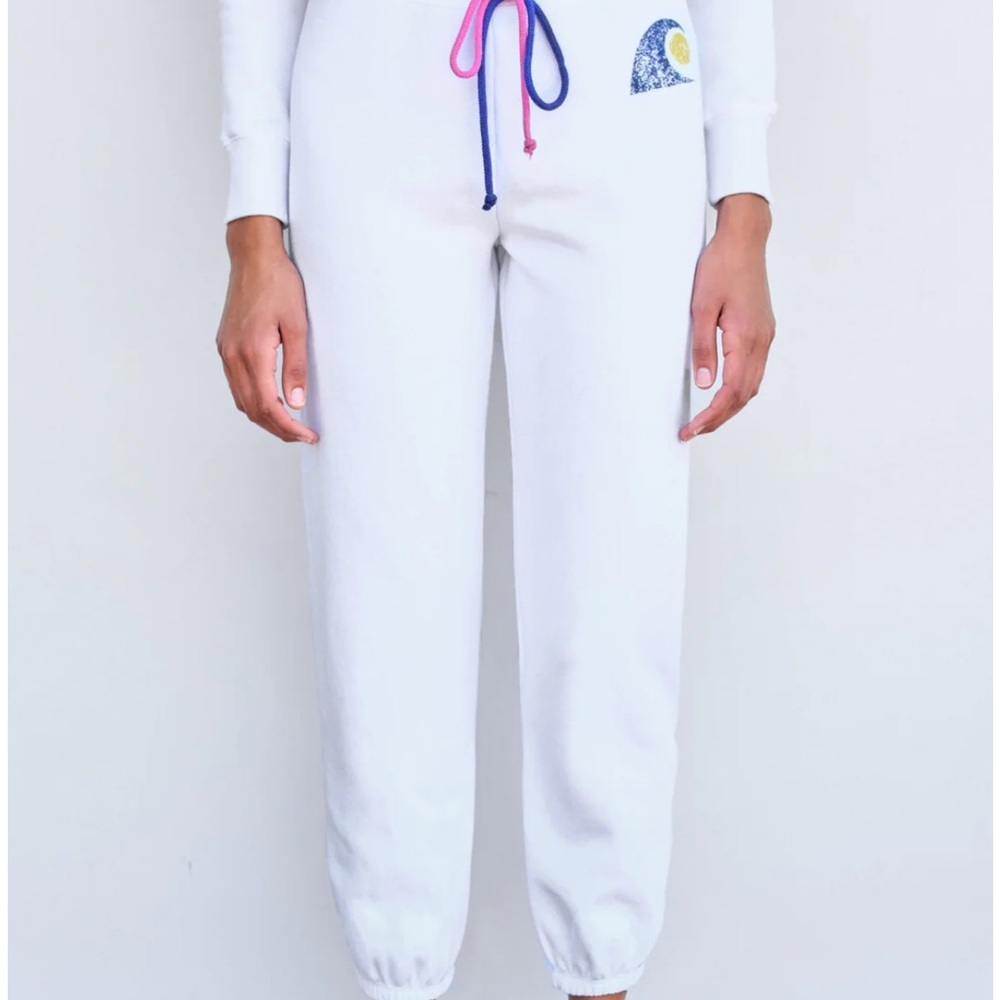 Brand new with tags Sundry white jogger sweatpants